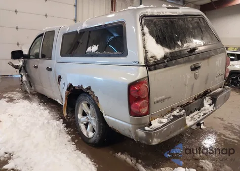 2007 Dodge Ram 1500 Slt/Trx4 Off Road/Sport z USA, uszkodzony, nr VIN 1D7HU18207S191409